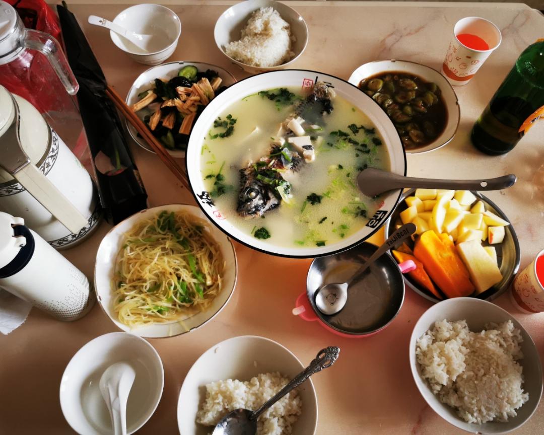 味道上瘾相当开胃-- 罗非鱼汤