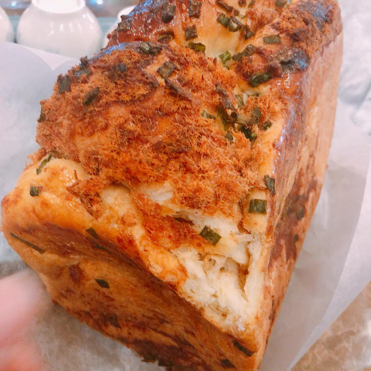 香葱肉松手撕吐司