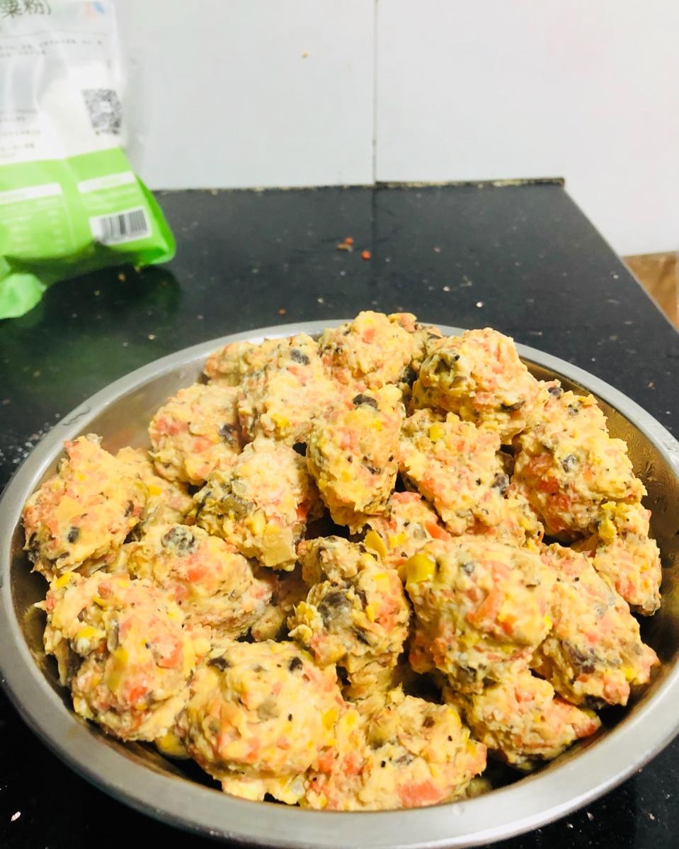 香菇胡萝卜鸡胸肉丸子汤（减肥）