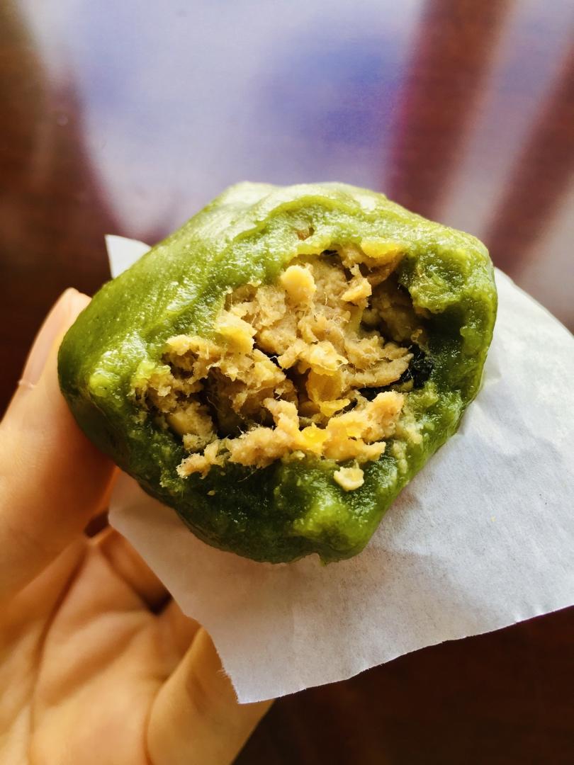 抹茶版咸蛋黄肉松青团