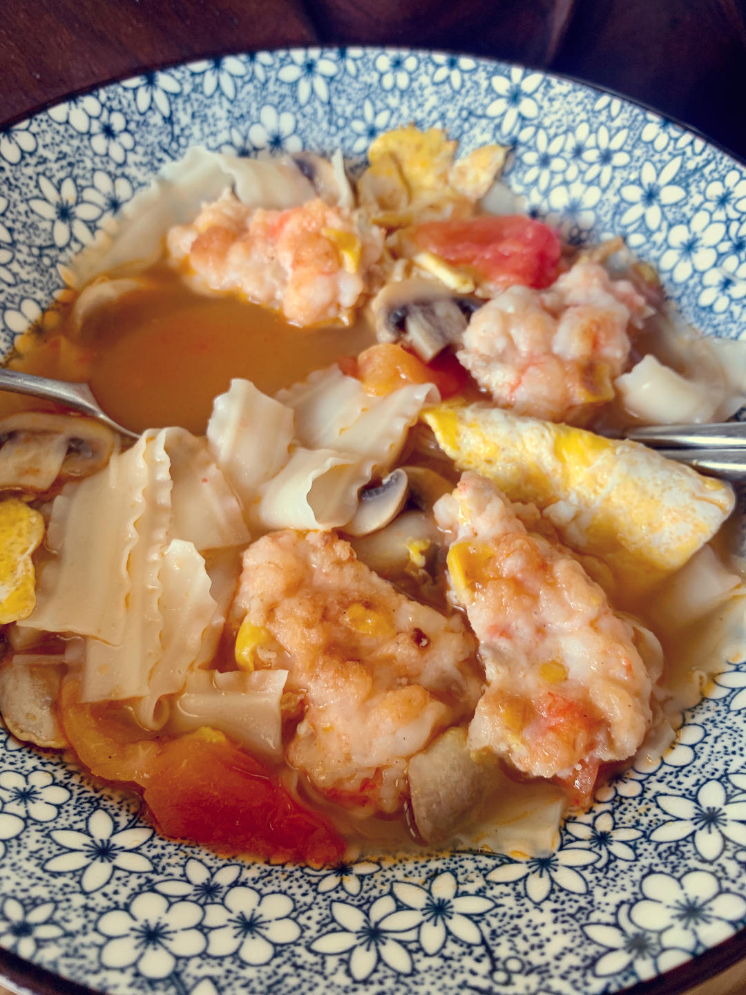 番茄鲜虾面片汤