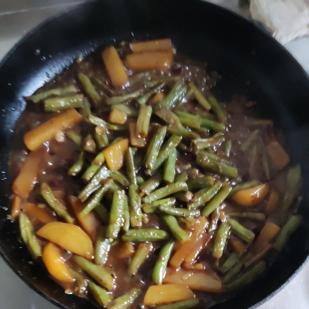 干煸豆角土豆