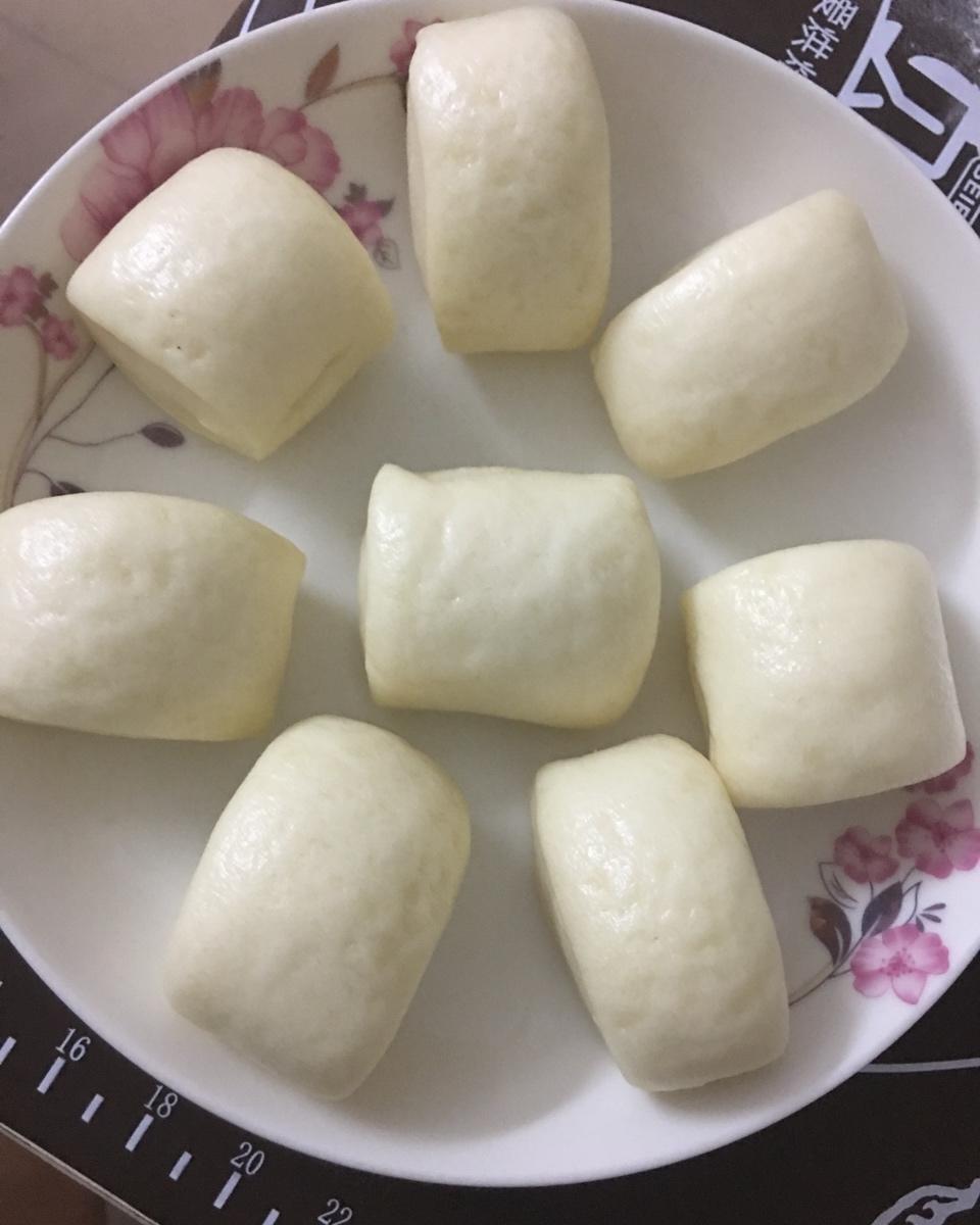 奶香小馒头(只用低筋面粉就可以做到)
