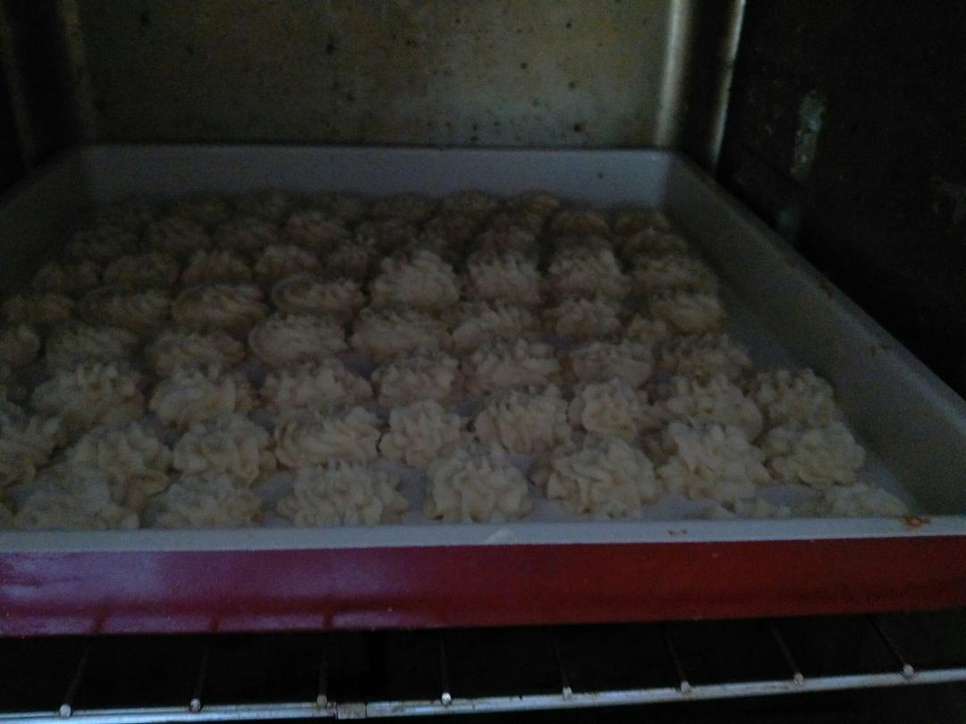 被业界猜了很久的网红牛油小花曲奇配方，酥的掉渣