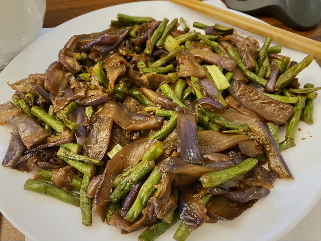 超级下饭的豆角烧茄子