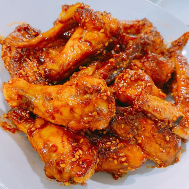 生酮食谱：韩式吮指炸鸡（下雪了❄️怎么能没有炸鸡和啤酒🤣）的做法