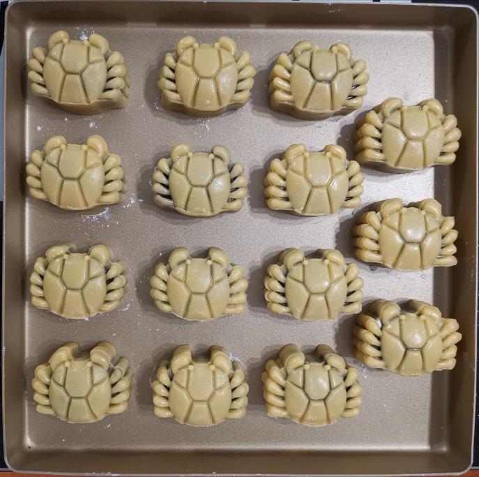一块简单的豆沙月饼