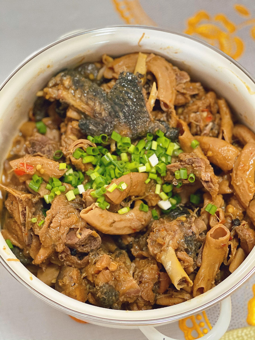 小美-肥肠鸡