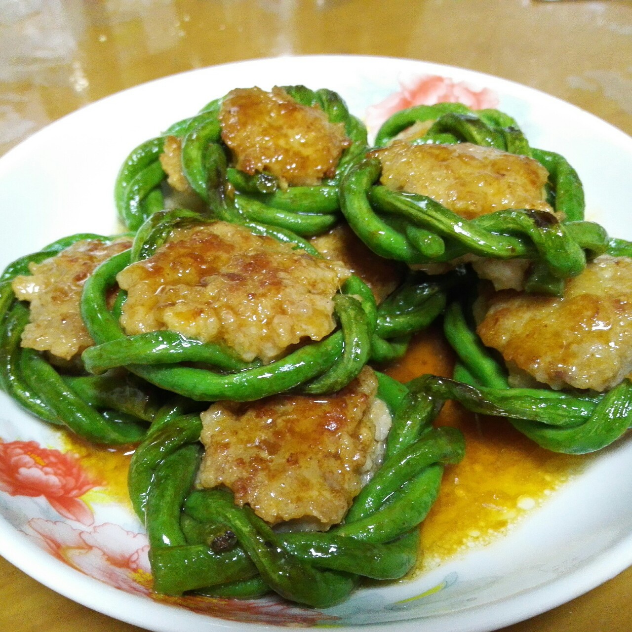 皮皮卡由做的酿豆角