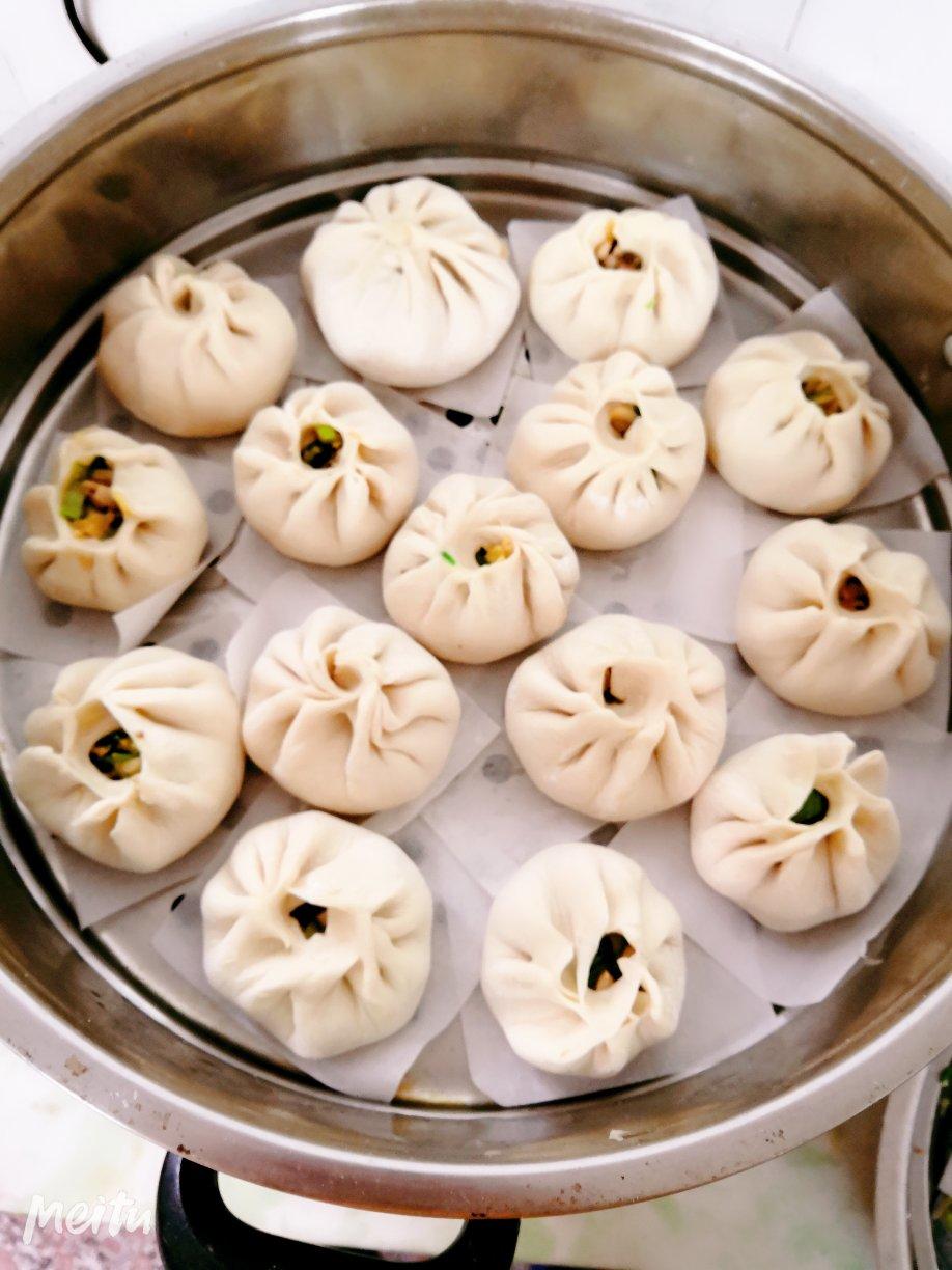 胡萝卜木耳鸡蛋包子——素包子也可以很好吃~