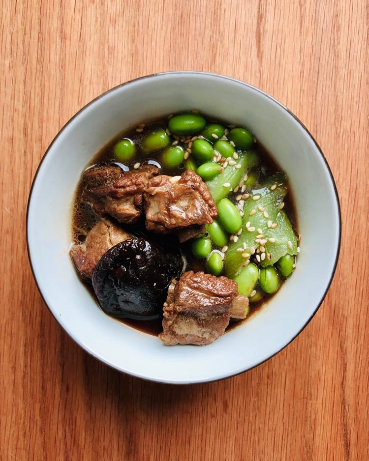 炒毛豆丝瓜