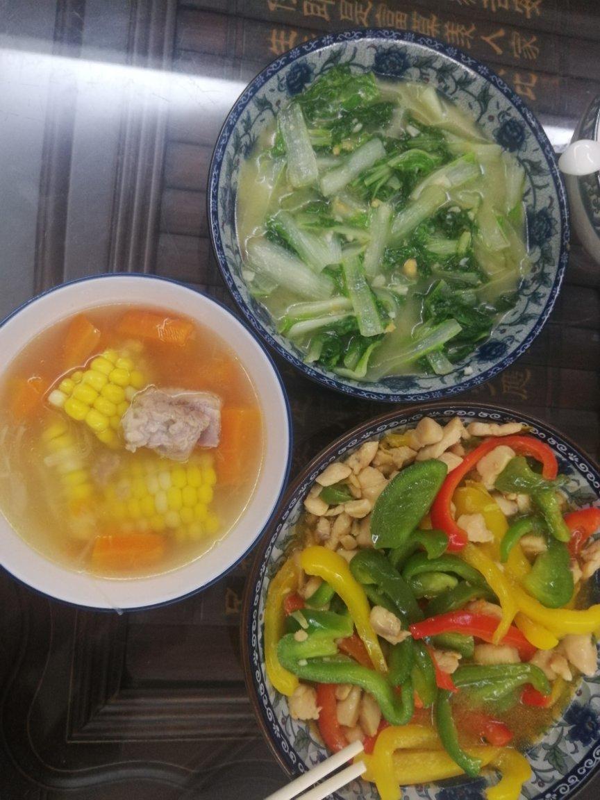 厨师长教你：“玉米排骨汤”的家常做法，营养又美味，先收藏了