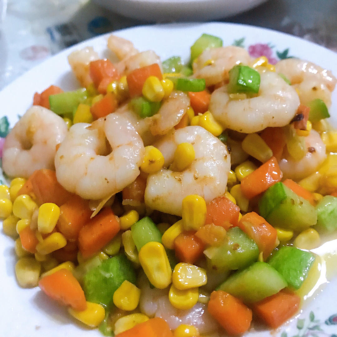 三色炒虾仁