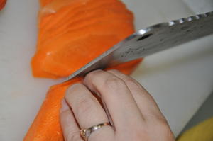 教你如何快速切丝 胡萝卜丝 土豆丝等的做法 步骤2