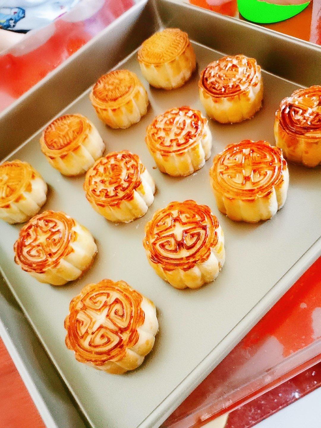 广式月饼（豆沙蛋黄馅）50克