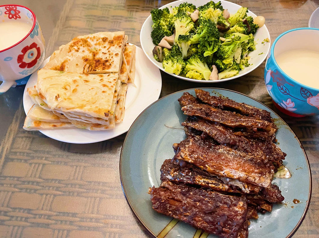 【0279】骨头都可以吃的酥焖带鱼（烙饼卷带鱼） <302小厨房>