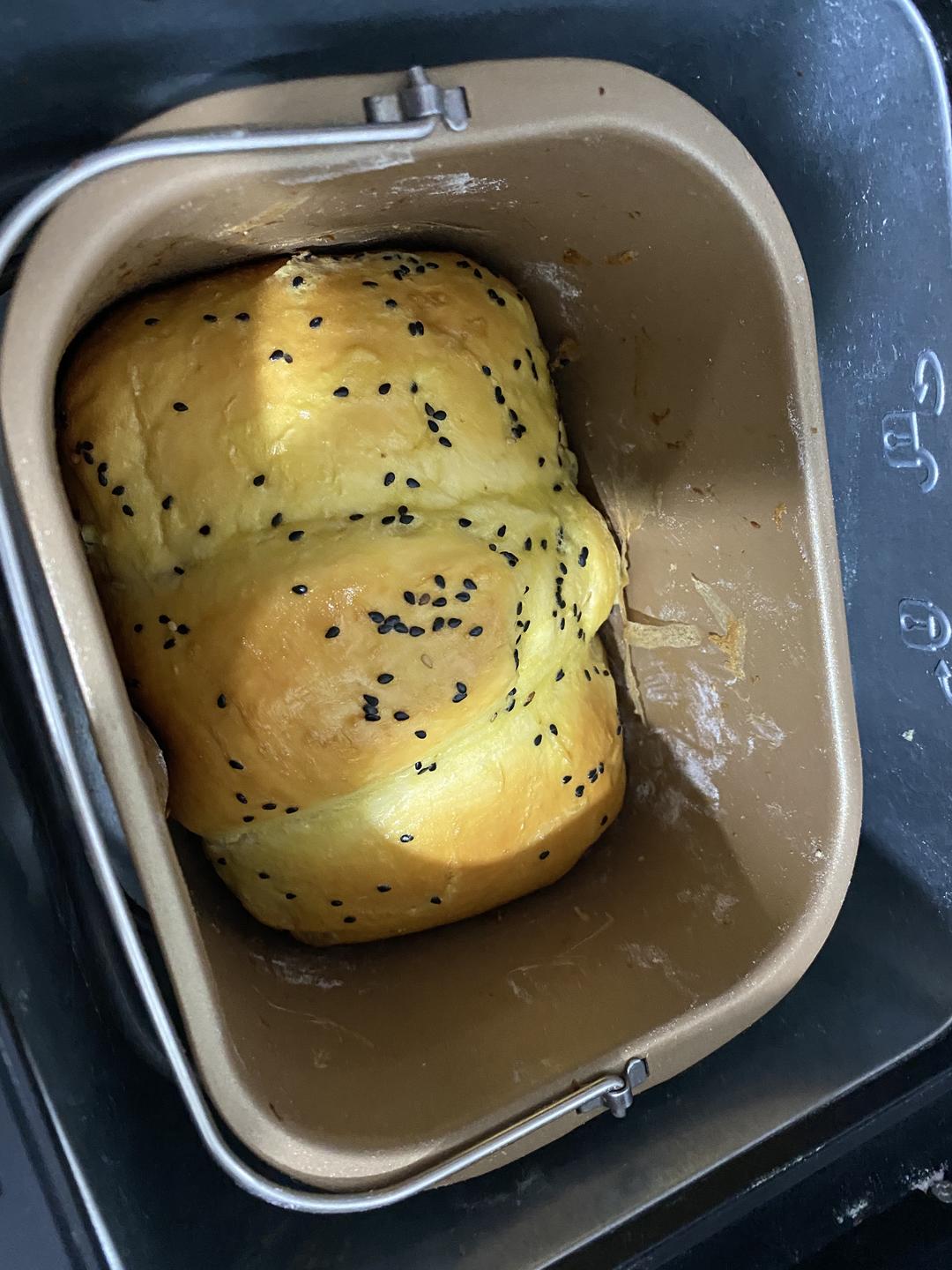 无需手揉的牛奶吐司(面包机/烤箱)的做法