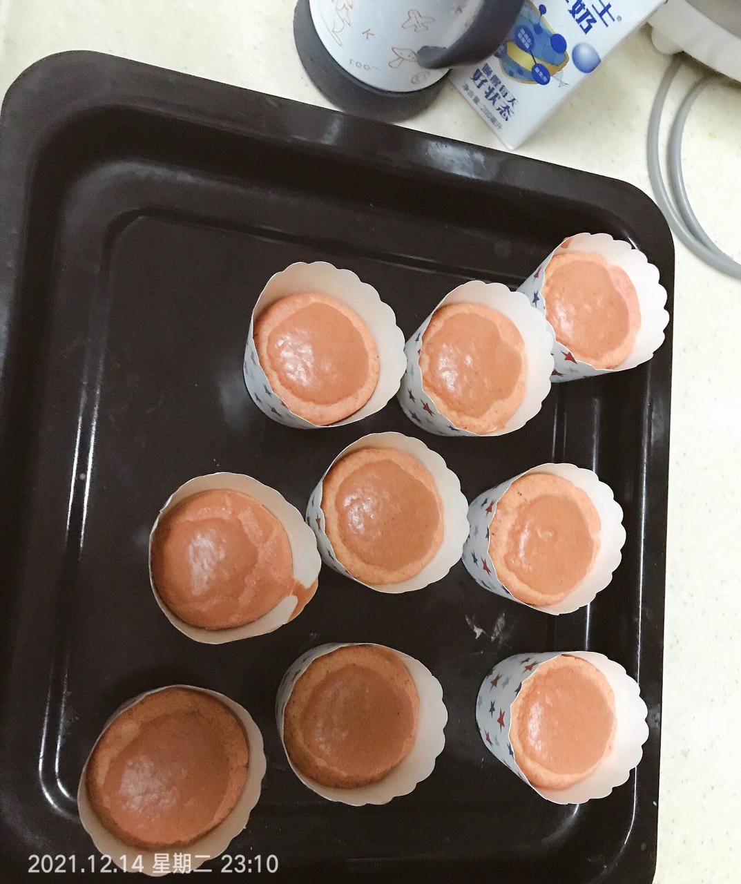 宝宝最爱的小纸杯蛋糕