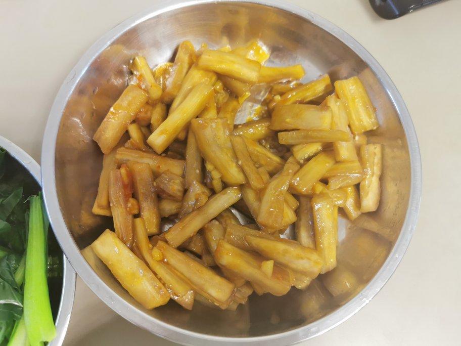 不变色的红烧茄子（一次就能成功）