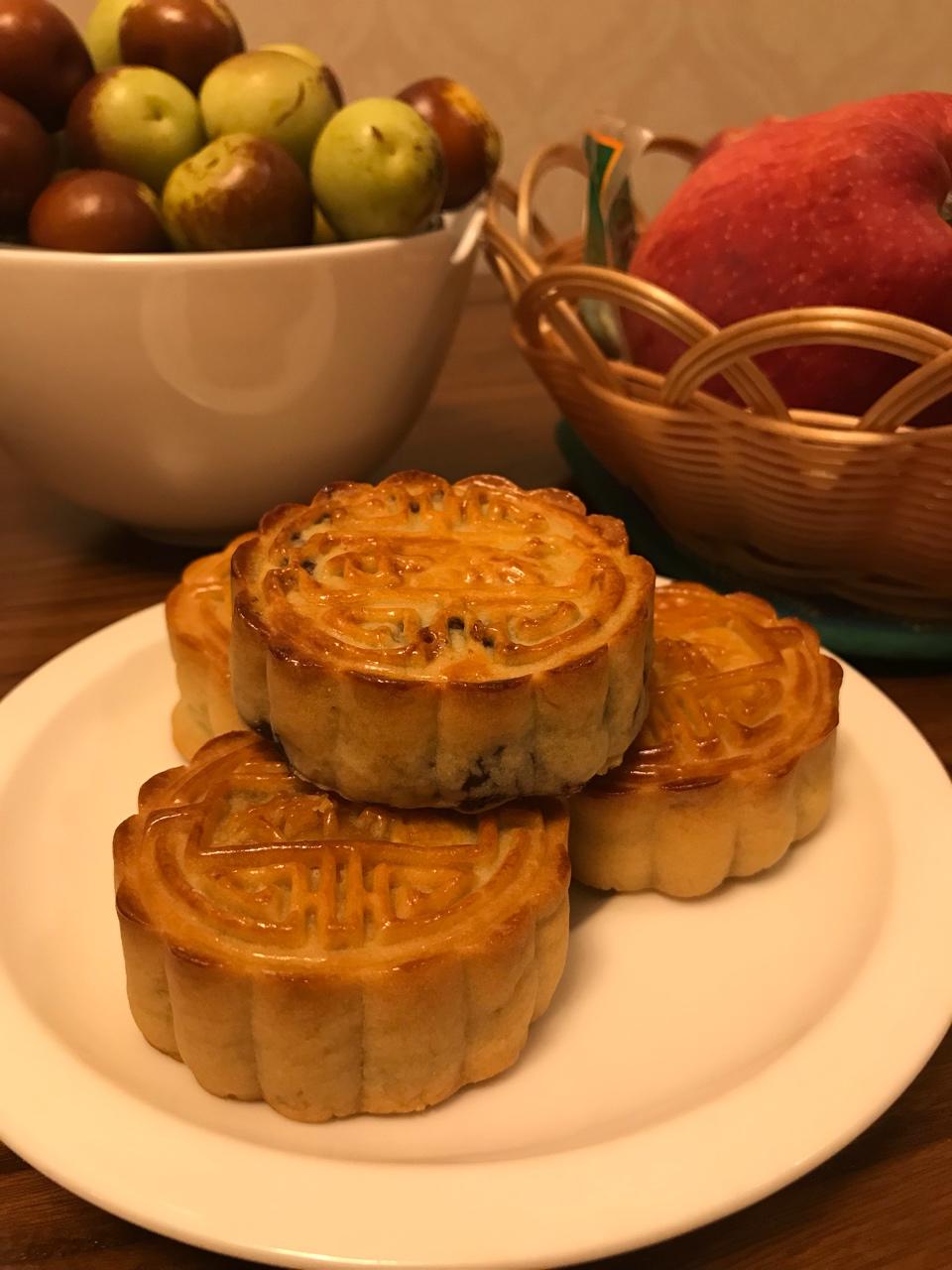 广式月饼—蛋黄莲蓉月饼