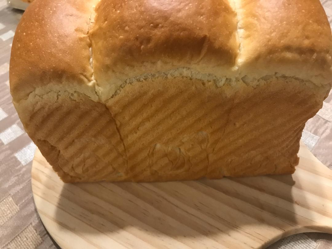 浓浓的奶香【100%冰种醇奶吐司】