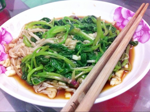 小米pc做的凉拌金针菠菜