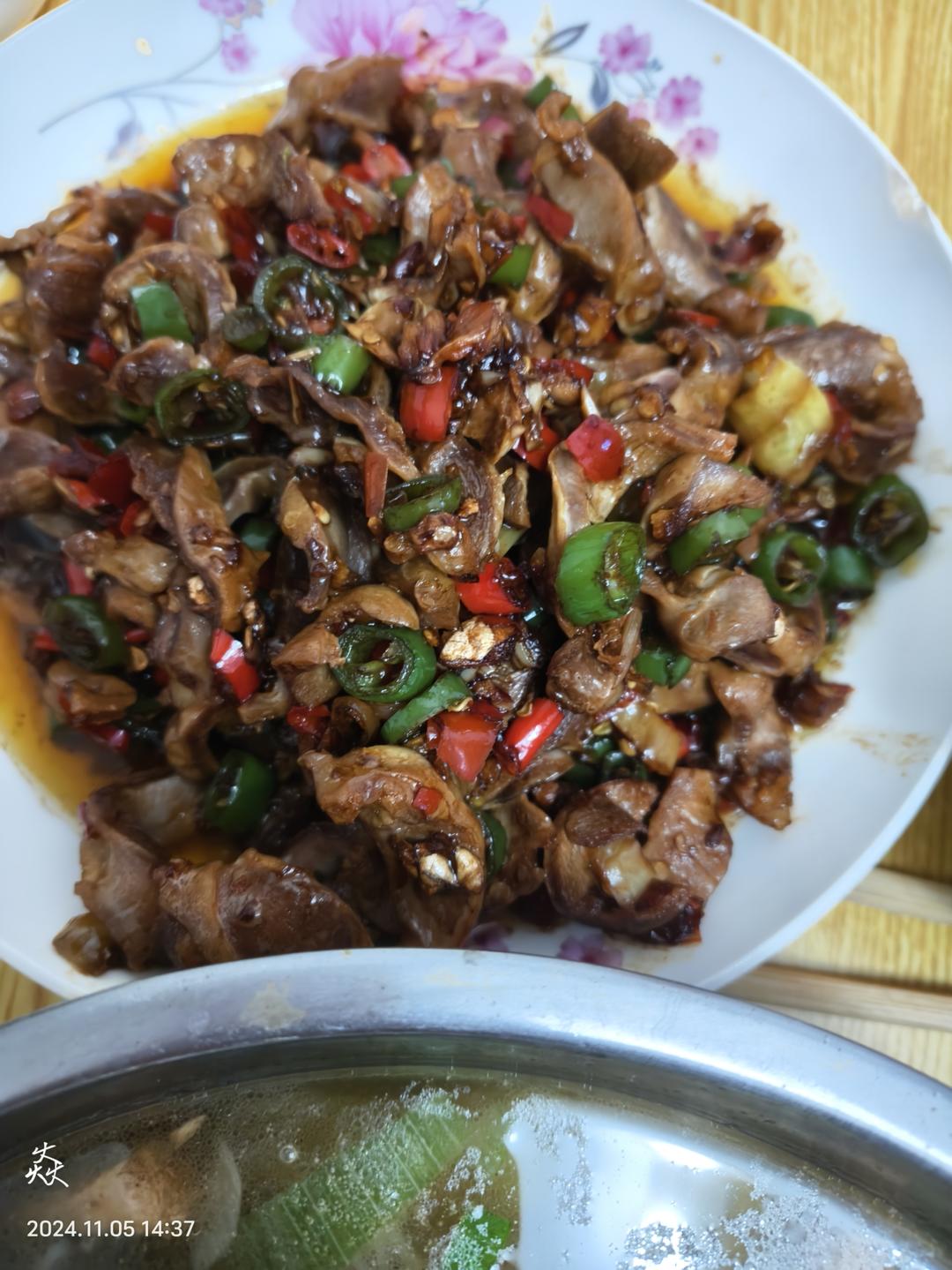 爆炒鸡胗