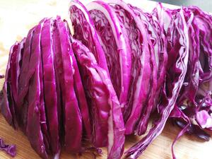 紫包菜手擀面的做法 步骤1
