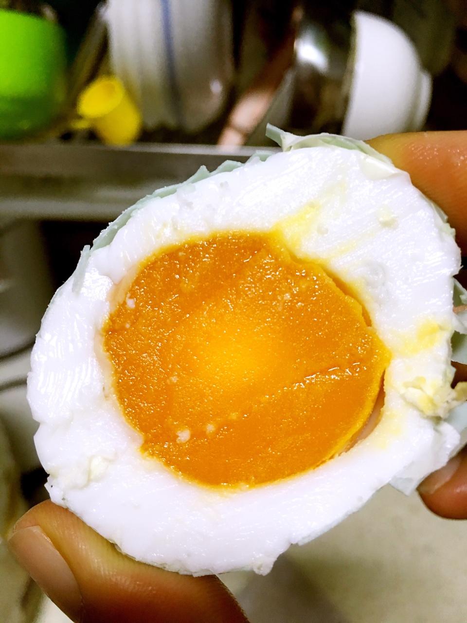 自制咸蛋： 100%出油起沙的咸蛋