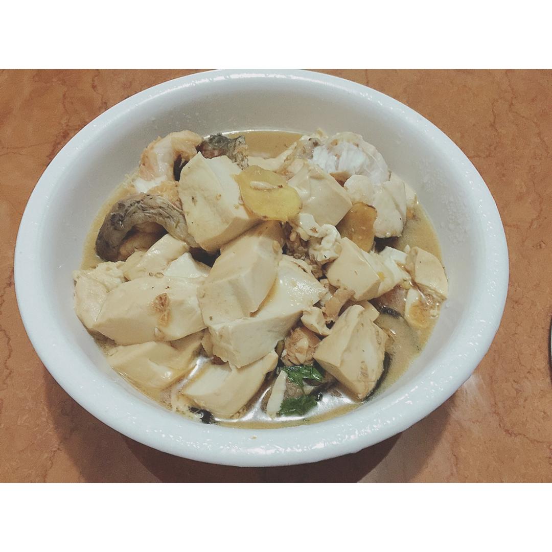 鱼炖豆腐