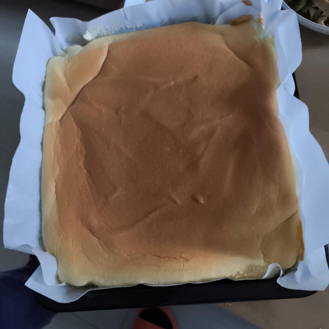 简单好吃不裂的蛋糕卷（8寸戚风同配方）