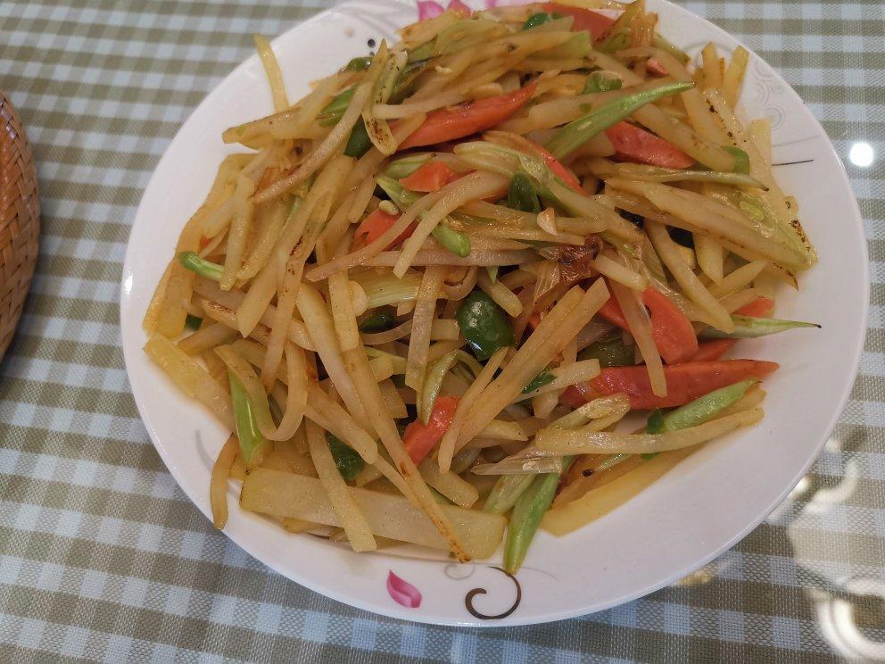在家也能做出馆子味儿的醋溜/炝炒/酸辣土豆丝（就是那道看似简单，实则步步玄机的土豆丝）