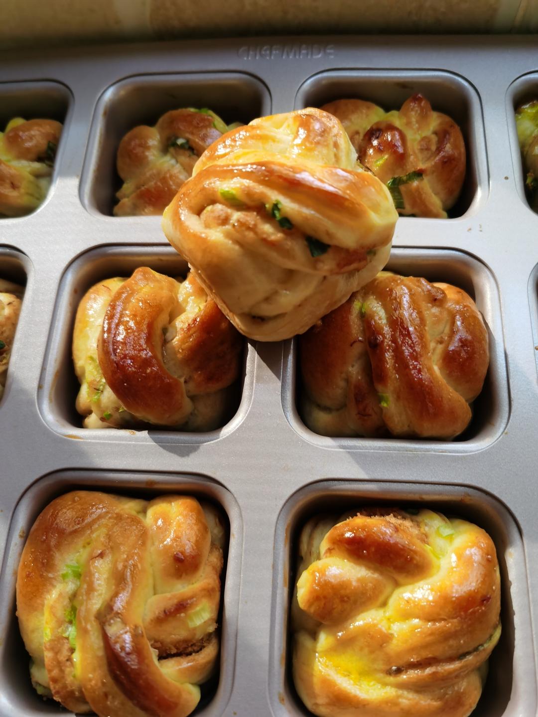 香葱肉松mini小吐司