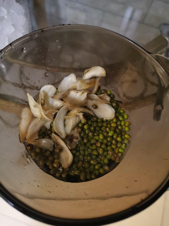 百合绿豆汤【6月养生壶食谱】