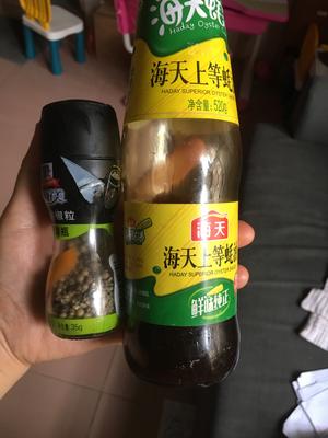 超好吃的甜豆玉米粒炒鸡腿丁的做法 步骤2