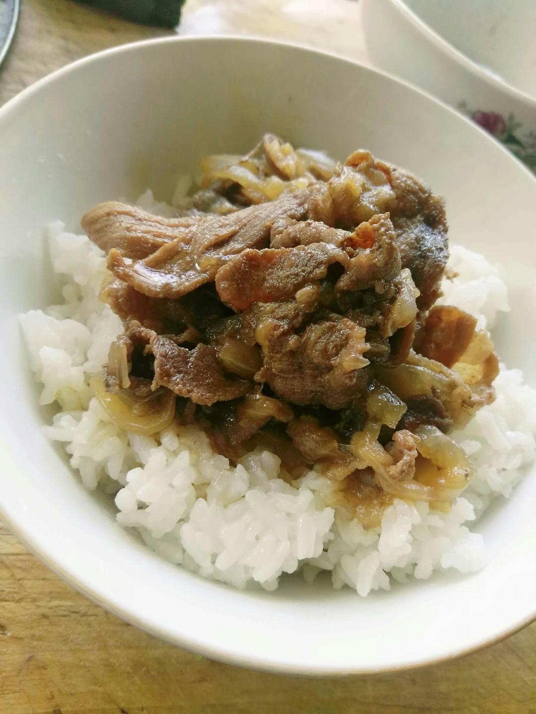 吉野家牛肉饭（牛丼）