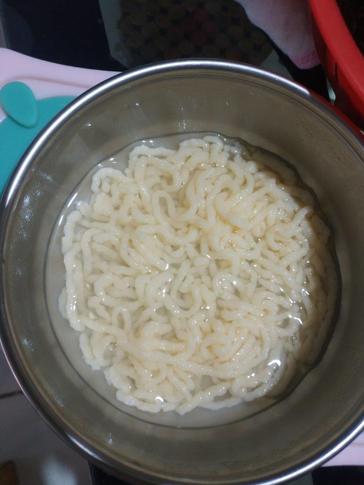 八个月宝宝辅食：鲜虾面