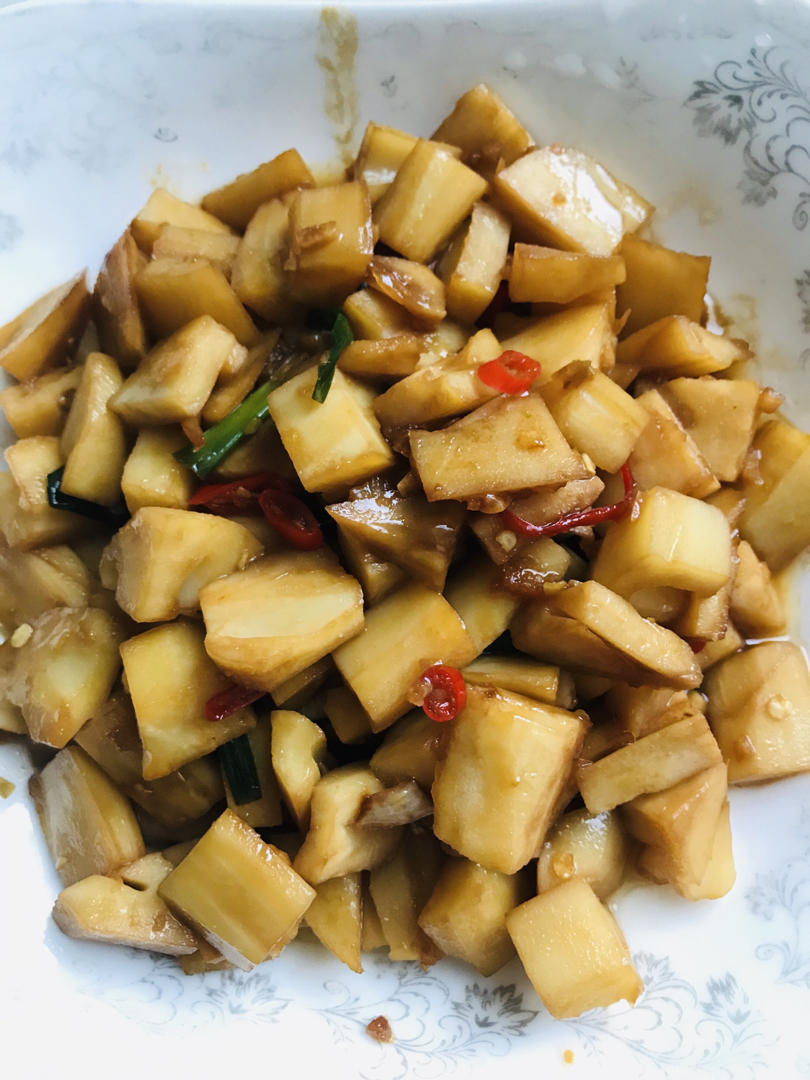 家常快手菜小炒藕丁真香