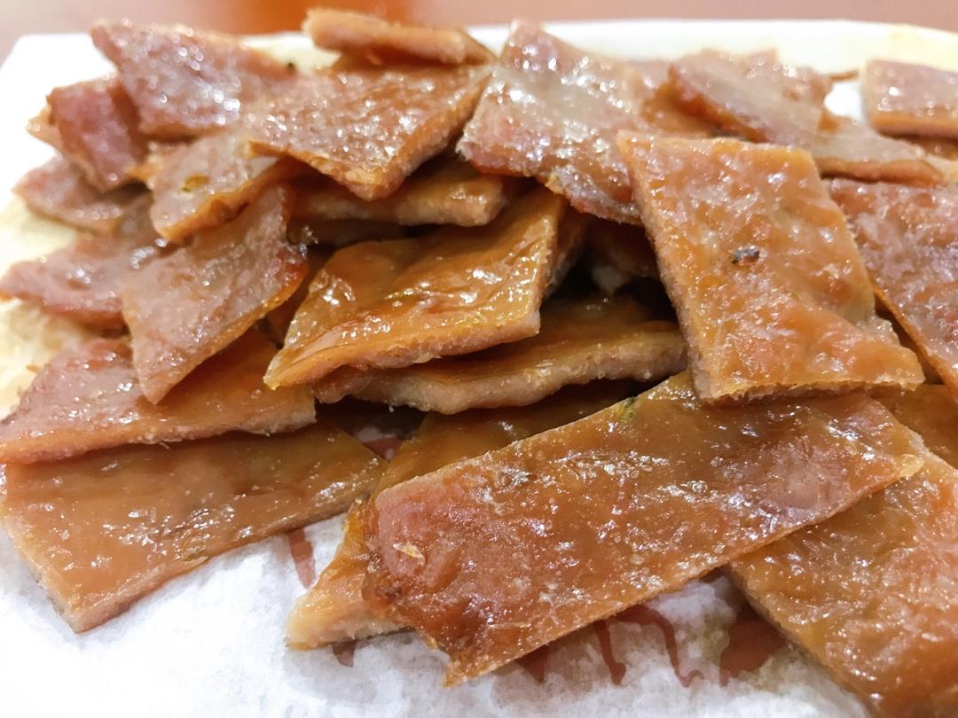 蜜汁肉干💋猪肉铺❤️新年必备的送礼食物之一❤️跟外面卖的差不多一样～