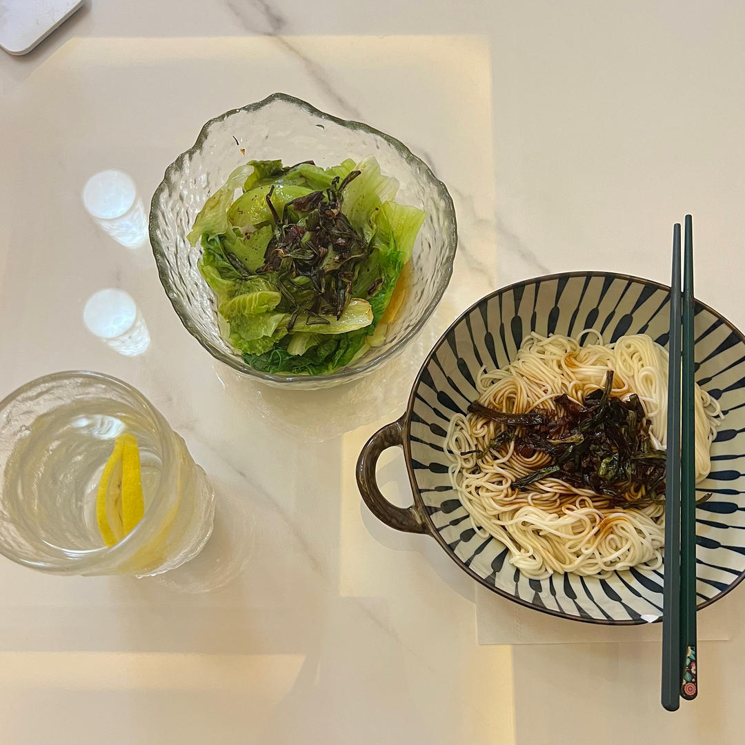 10分钟搞定的一碗葱油拌面