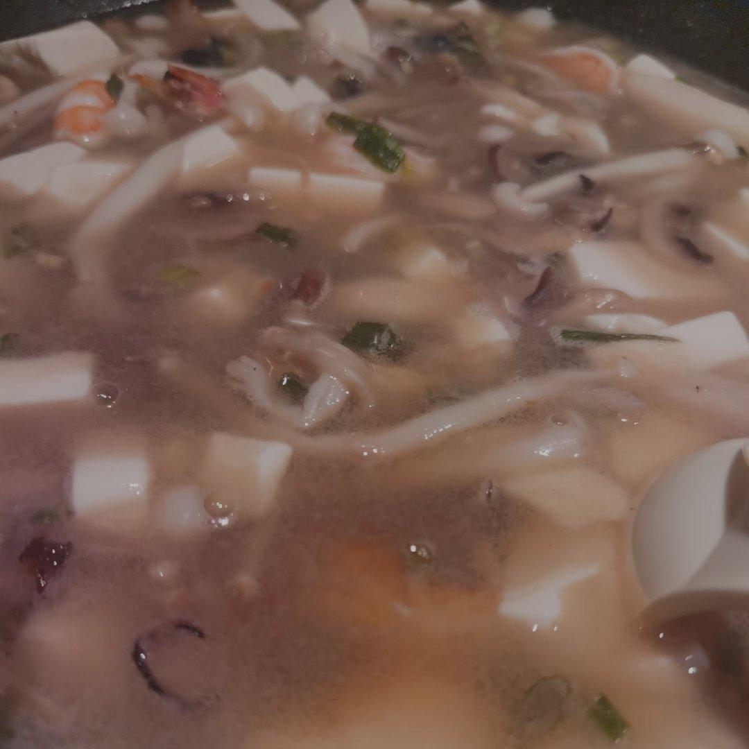 口蘑豆腐汤