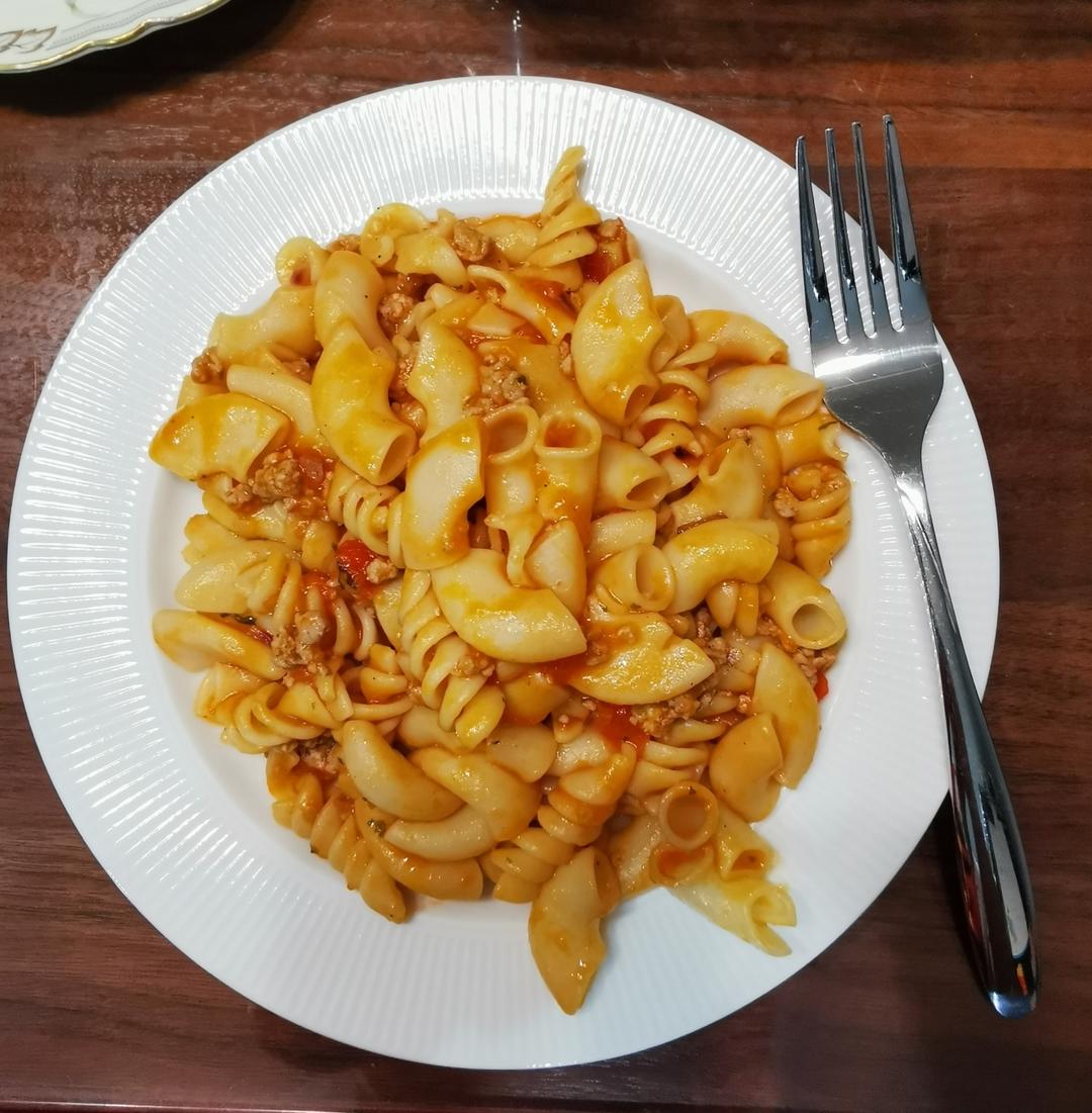 番茄肉酱意面