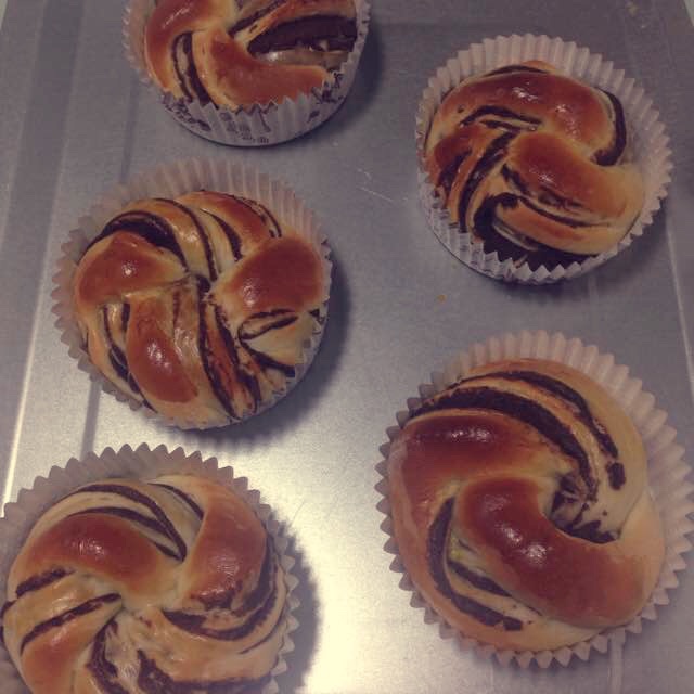 豆沙卷面包