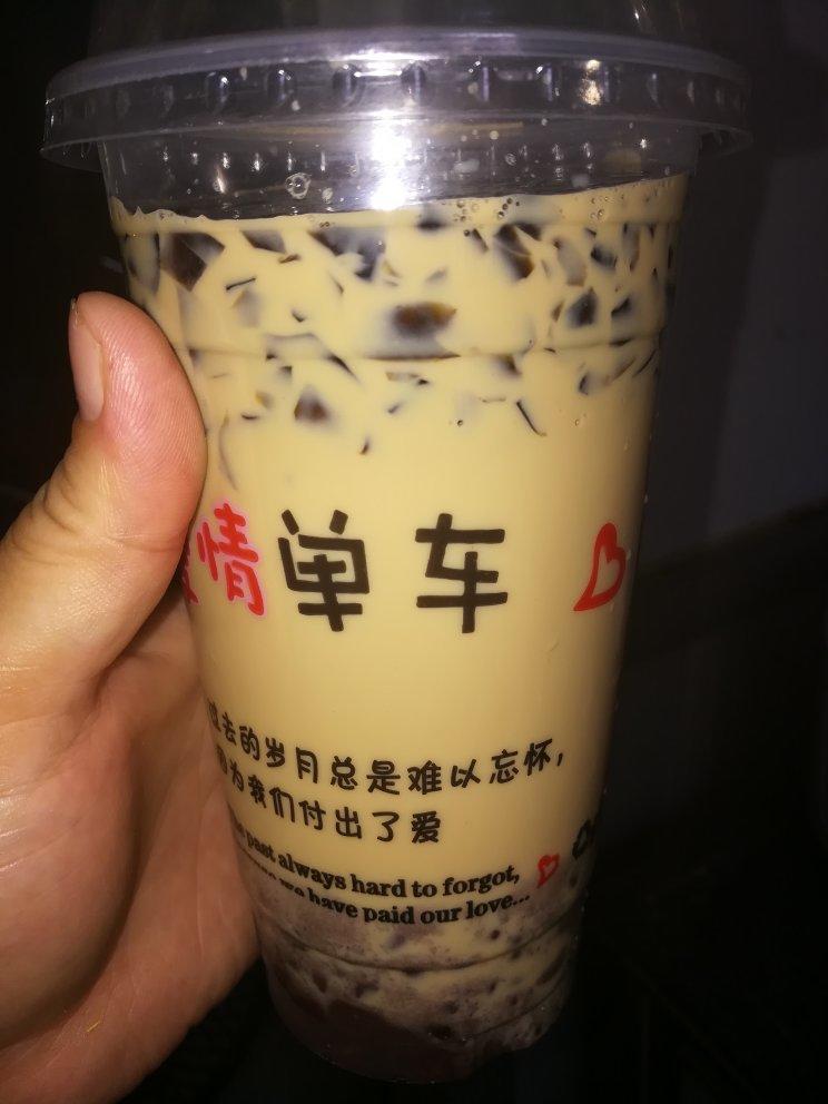 烧仙草蜜红豆奶茶