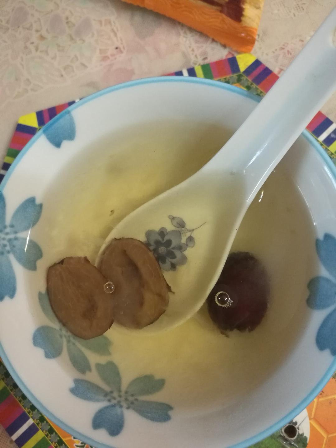 冰糖红枣炖燕窝