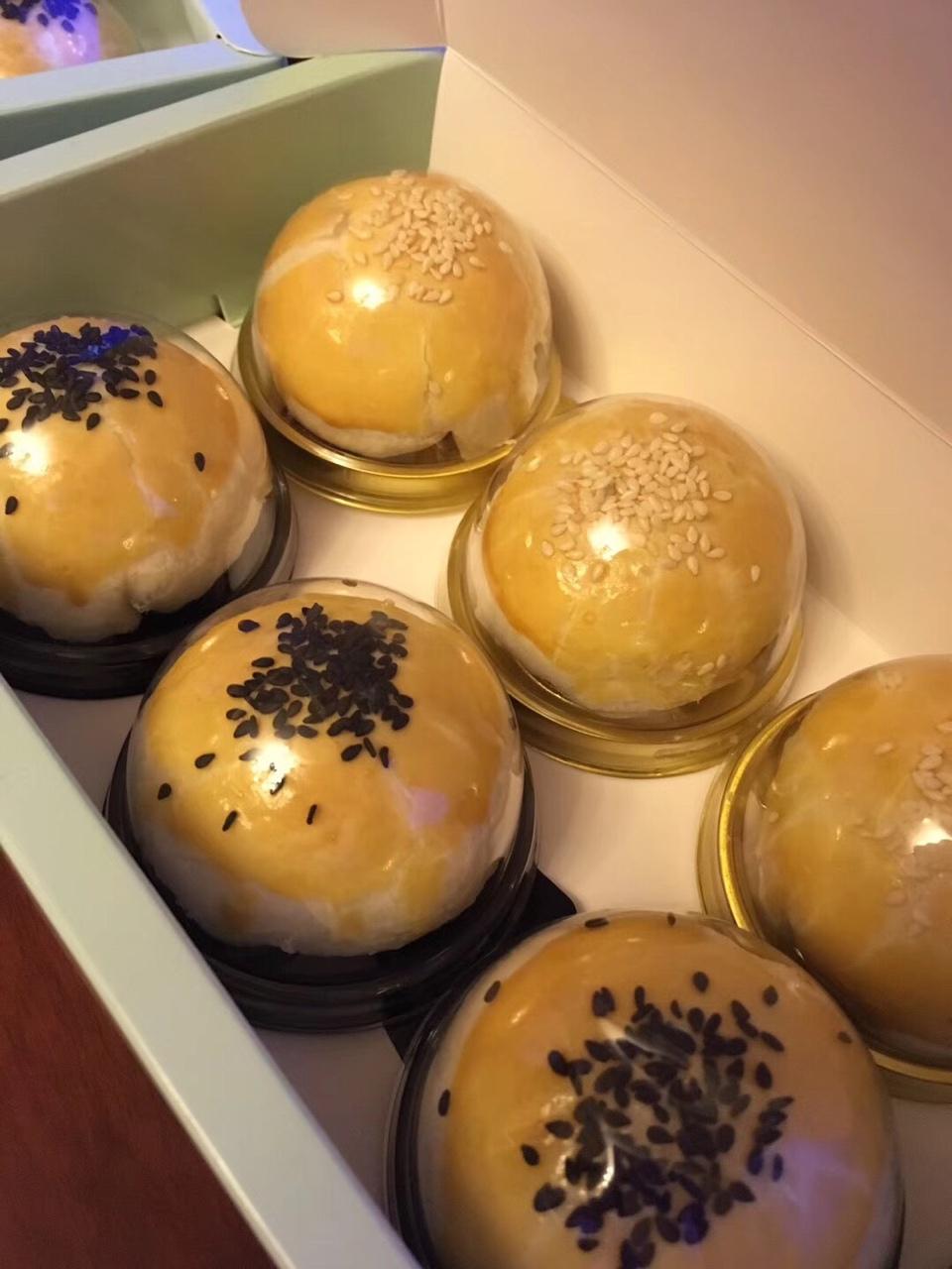 stephanie_77做的蛋黄酥-君之版