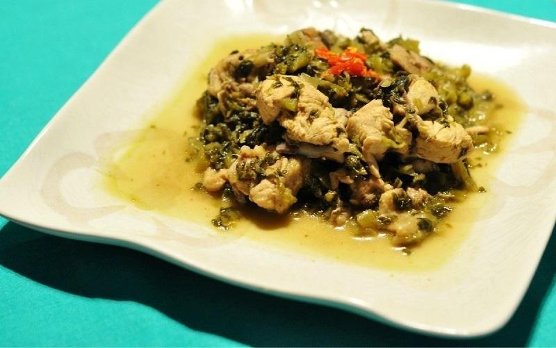 咸菜炒鸡的做法