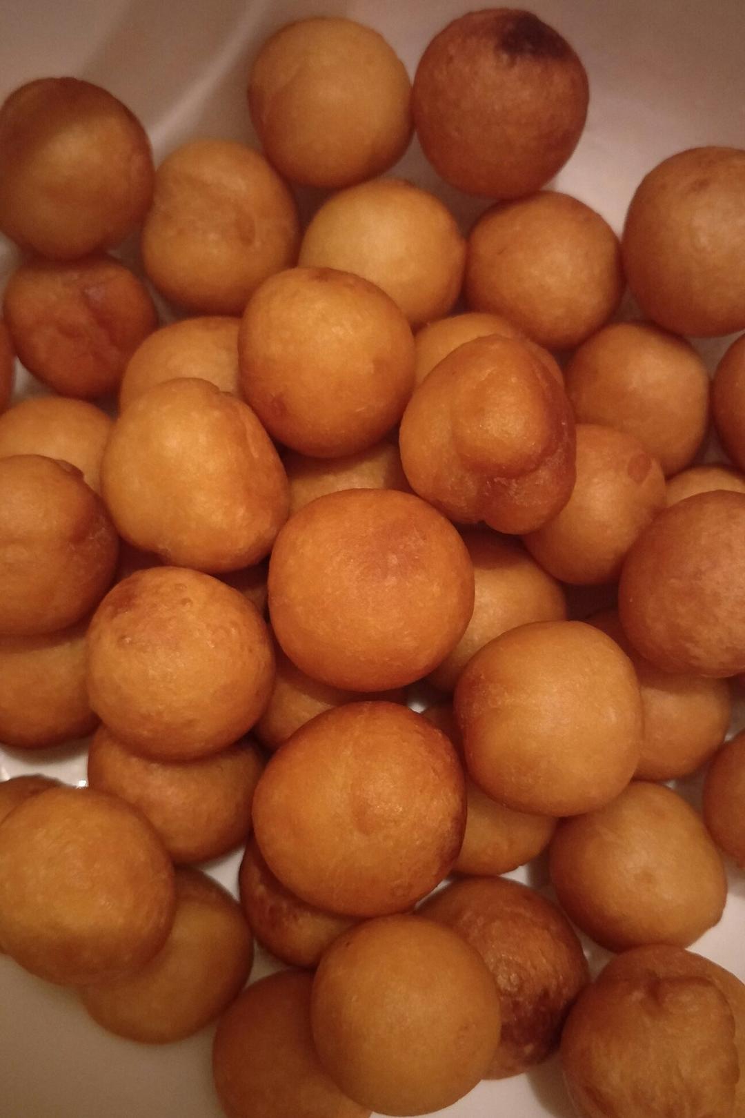 妈妈教炸的红薯丸子