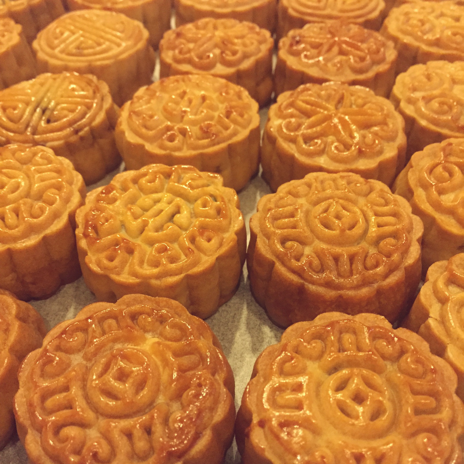 广式月饼——蛋黄莲蓉月饼