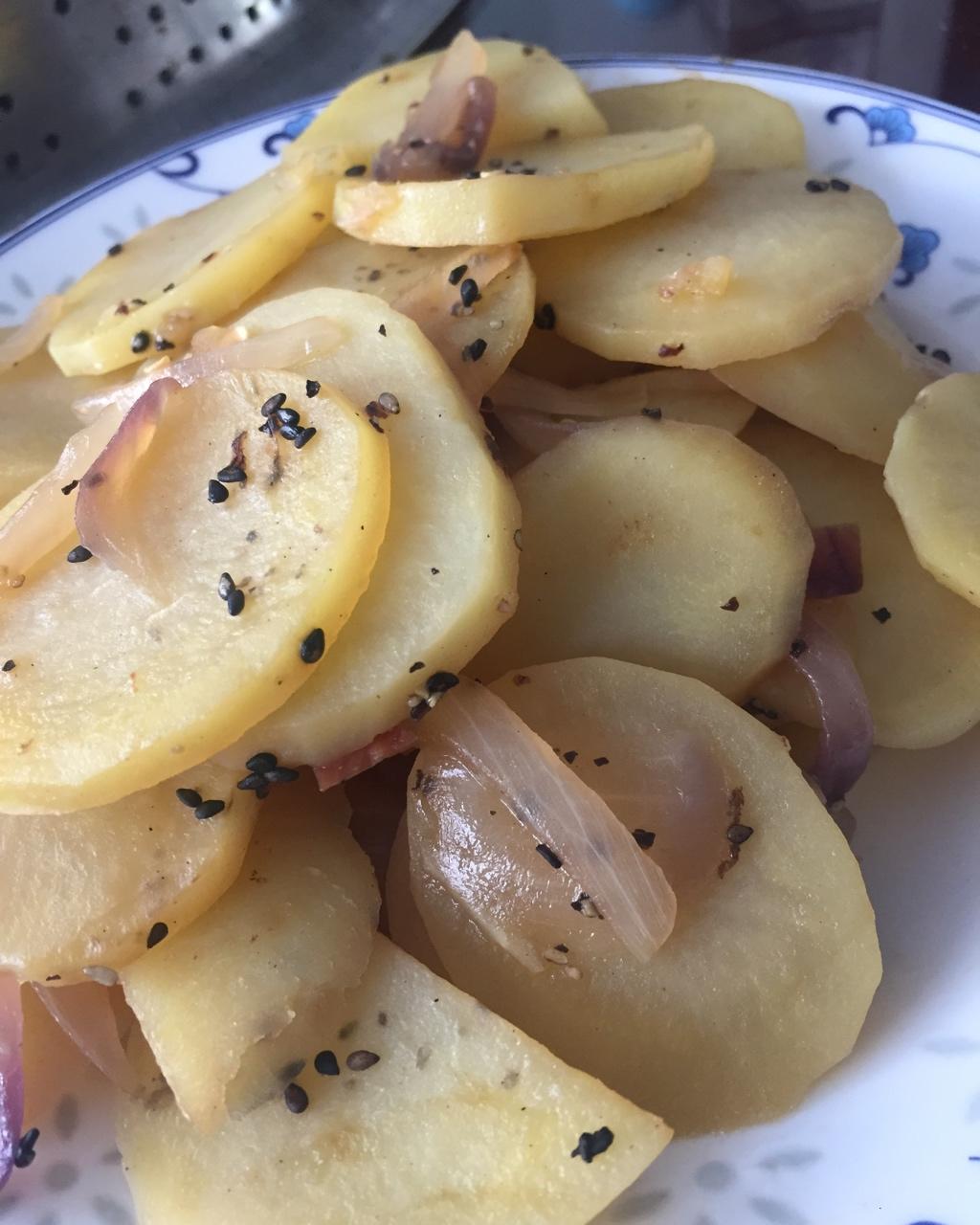 孜然洋葱土豆片